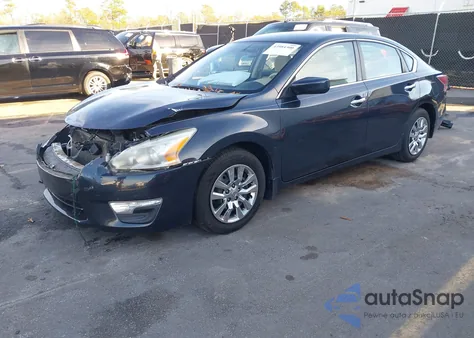 2015 Nissan Altima 2.5 S z USA, uszkodzony, nr VIN 1N4AL3AP2FC271910